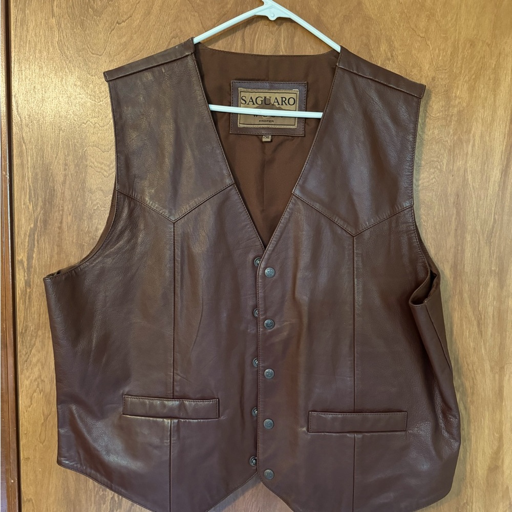 Vintage Saguaro West Men’s Western Style Dress Leather Vest excellent condition